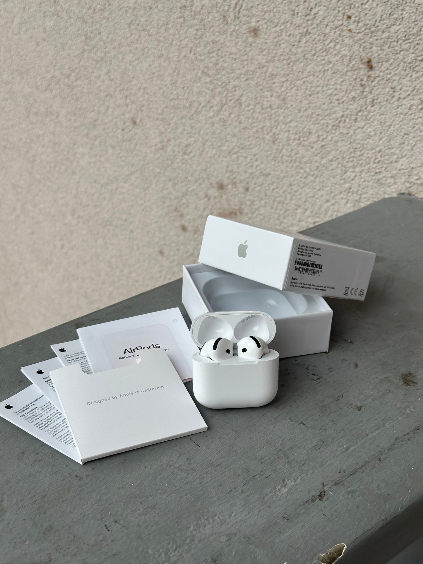 Airpods 4 slušalice
