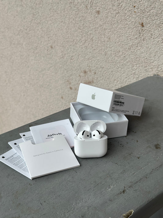 Airpods 4 slušalice